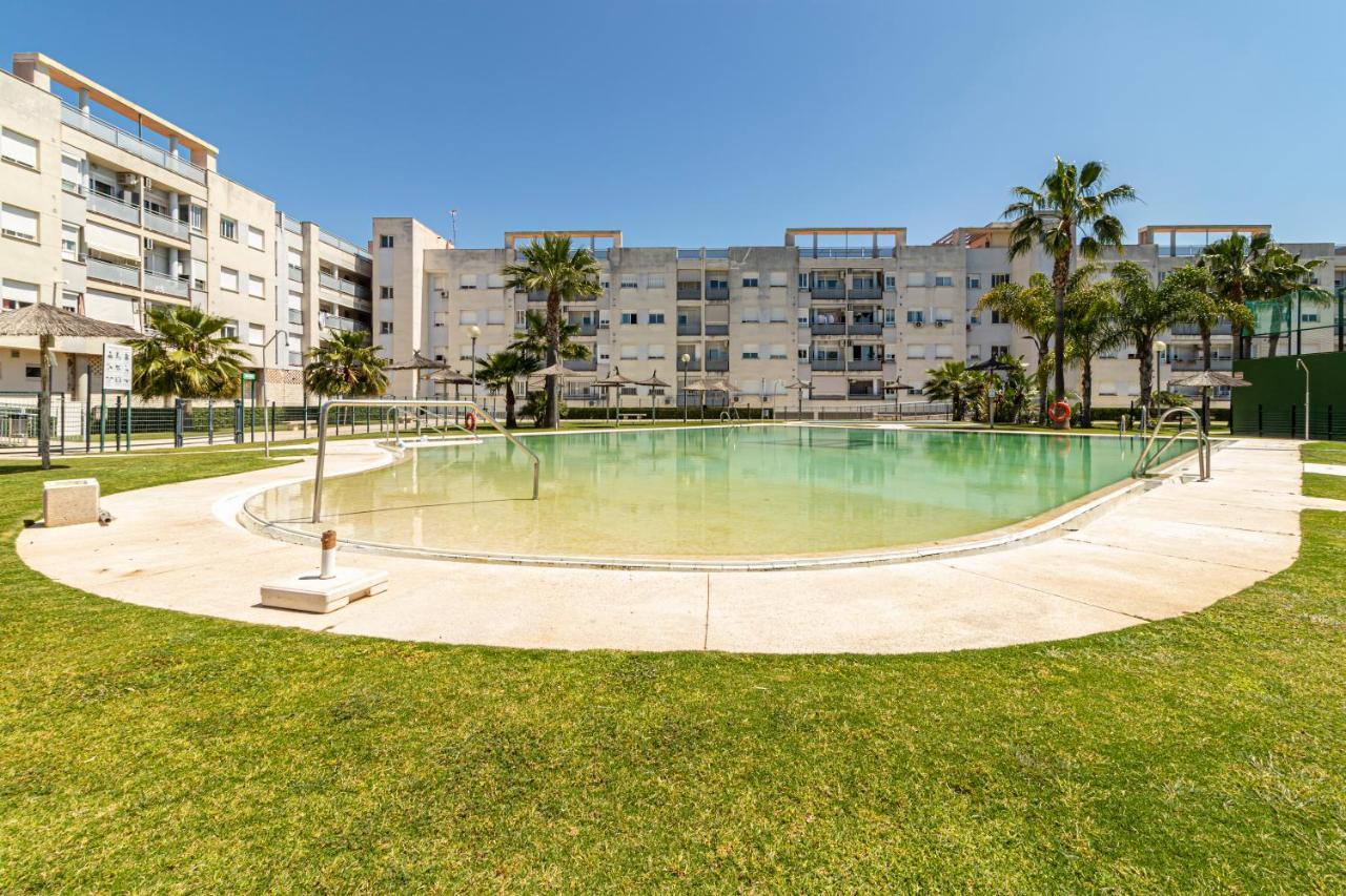 Allo Europa I Parking Piscina Padel 3